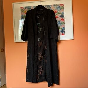 Dynamite size L black floral kimono